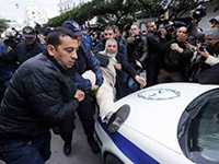 Une centaine de personnes interpellées lors d’un sit-in contre le « 4eme mandat » à Alger